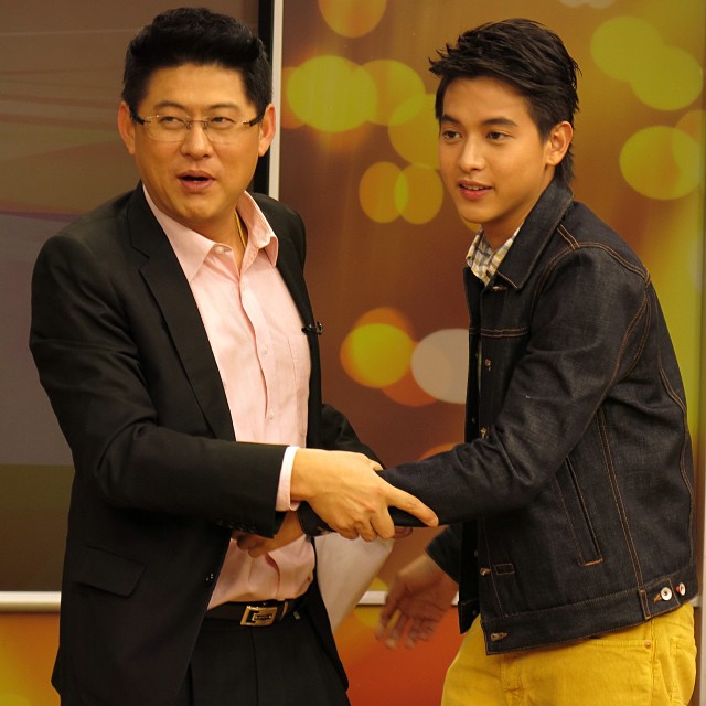 เจมส์ จิรายุ