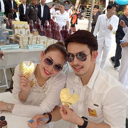 อั้ม นัท อั้ม นัท