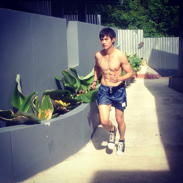 ป๊อบ พิชฌพัฒน์ ป๊อบ พิชฌพัฒน์