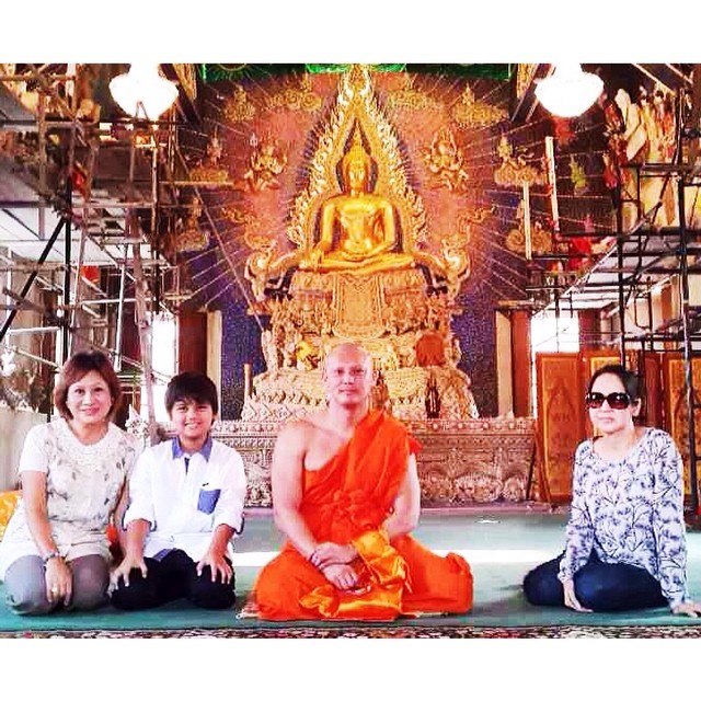 นิโคล ไฮโซต้น นิโคล ไฮโซต้น