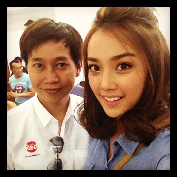 น้ำตาล-เคน ภูภูมิ ควงคู่ฟิตติ้ง ดาวเคียงเดือน