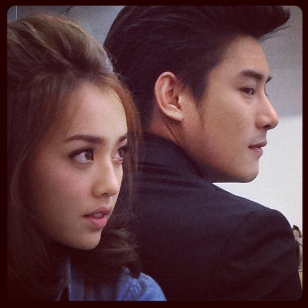 น้ำตาล-เคน ภูภูมิ ควงคู่ฟิตติ้ง ดาวเคียงเดือน