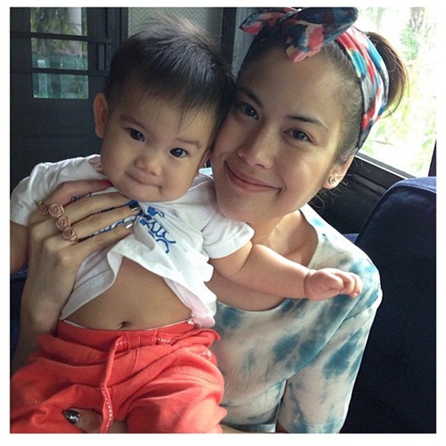 พลอย จินดาโชติ