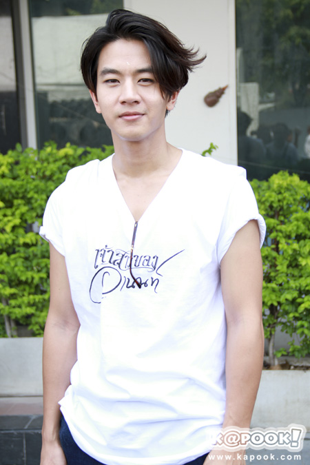 โทนี่ รากแก่น โทนี่ รากแก่น