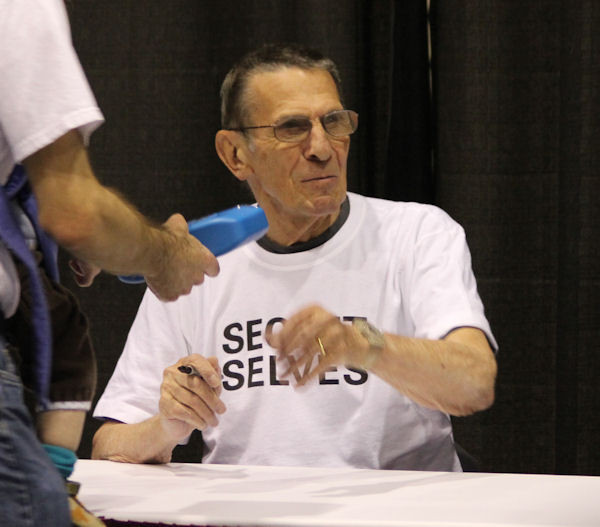 เลียวนาร์ด นิมอย เลียวนาร์ด นิมอย