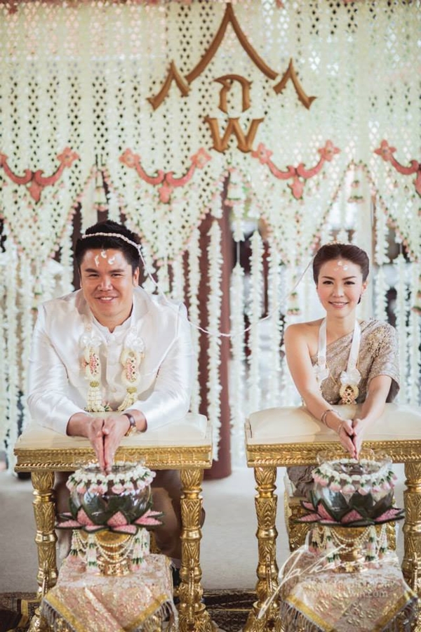 งานแต่ง ออน ละอองฟอง