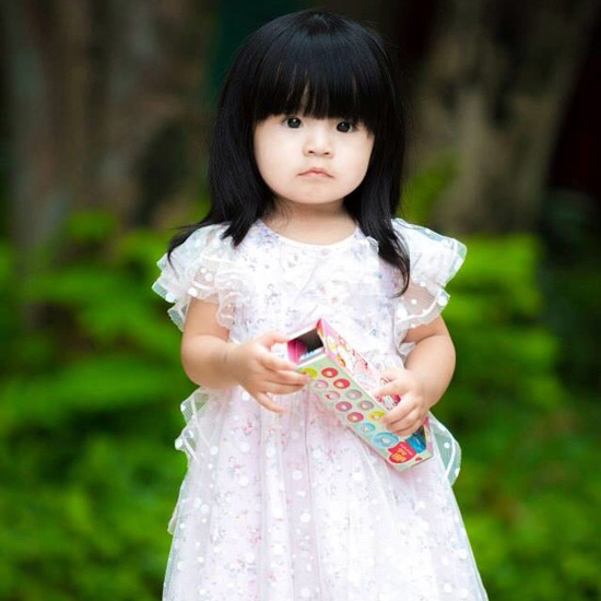 น้องฮานะ วิชญพร ผู้รับบท น้องอ้อย ใน ละคร ทองเนื้อเก้า น้องฮานะ วิชญพร ผู้รับบท น้องอ้อย ใน ละคร ทองเนื้อเก้า