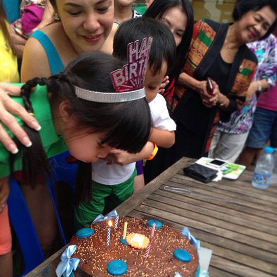 วันเกิด น้องตั้งตา ลูกสาว กีต้าร์ ศิริพิชญ์ วันเกิด น้องตั้งตา ลูกสาว กีต้าร์ ศิริพิชญ์