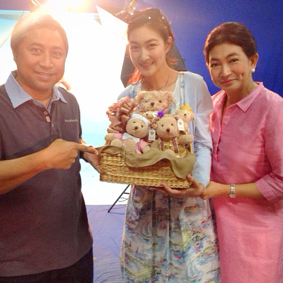 แพนเค้ก เขมนิจ - คุณแม่ หน่อย นวลนงค์ แพนเค้ก เขมนิจ - คุณแม่ หน่อย นวลนงค์