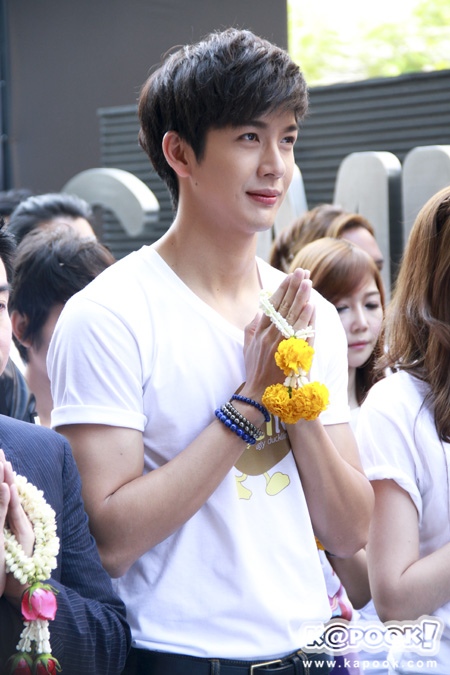 บวงสรวง ซีรีส์ รักนะเป็ดโง่ บวงสรวง ซีรีส์ รักนะเป็ดโง่