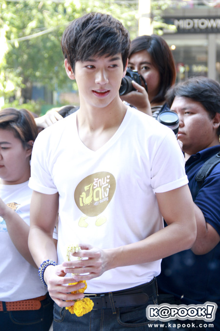 บวงสรวง ซีรีส์ รักนะเป็ดโง่ บวงสรวง ซีรีส์ รักนะเป็ดโง่