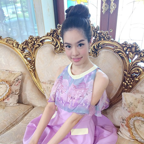 แพนเค้ก เขมนิจ - เกรซ กาญจน์เกล้า ใน ละคร ปีกมงกุฎ แพนเค้ก เขมนิจ - เกรซ กาญจน์เกล้า ใน ละคร ปีกมงกุฎ