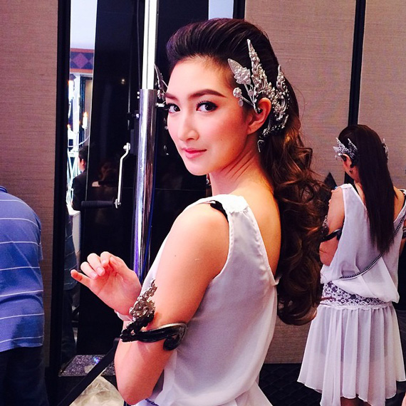 แพนเค้ก เขมนิจ - เกรซ กาญจน์เกล้า ใน ละคร ปีกมงกุฎ แพนเค้ก เขมนิจ - เกรซ กาญจน์เกล้า ใน ละคร ปีกมงกุฎ