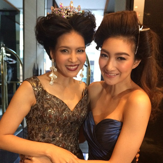 แพนเค้ก เขมนิจ - เกรซ กาญจน์เกล้า ใน ละคร ปีกมงกุฎ แพนเค้ก เขมนิจ - เกรซ กาญจน์เกล้า ใน ละคร ปีกมงกุฎ