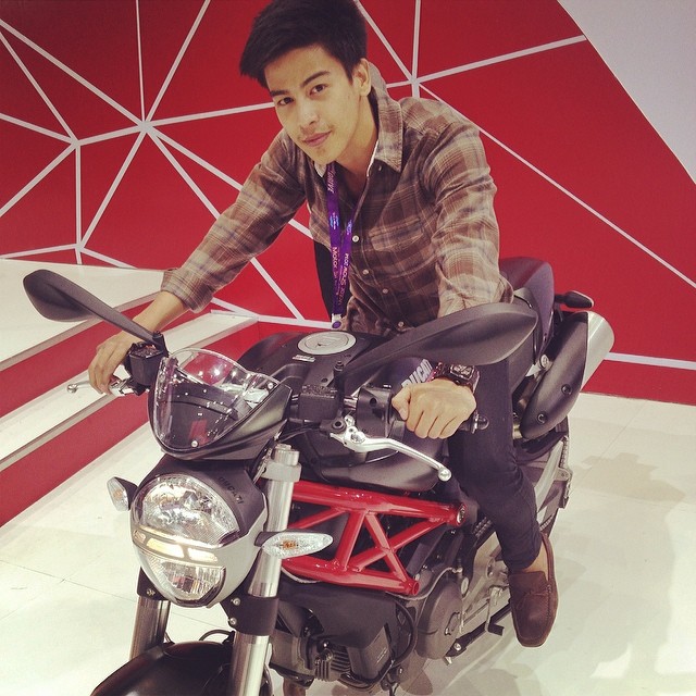 โอ๊ค ภานุพงศ์ เศรษฐเสถียร โอ๊ค ภานุพงศ์ เศรษฐเสถียร