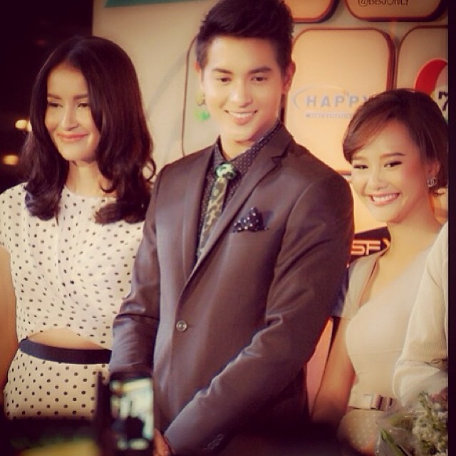 เจมส์ จิรายุ - เต้ย จรินทร์พร เปิดตัวหนัง TimeLine เจมส์ จิรายุ - เต้ย จรินทร์พร เปิดตัวหนัง TimeLine