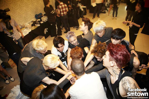 คอนเสิร์ต EXO ในไทย คอนเสิร์ต EXO ในไทย
