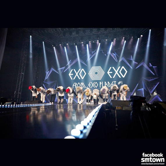 คอนเสิร์ต EXO ในไทย EXO The Lost Planet in Bangkok คอนเสิร์ต EXO ในไทย EXO The Lost Planet in Bangkok