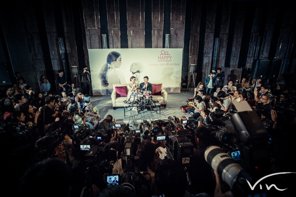งานแต่งเมย์ เฟื่องอารมย์ หนุ่ม กรรชัย งานแต่งเมย์ เฟื่องอารมย์ หนุ่ม กรรชัย