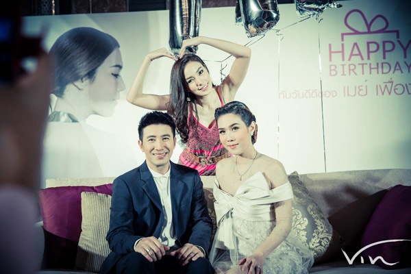 งานแต่งเมย์ เฟื่องอารมย์ หนุ่ม กรรชัย งานแต่งเมย์ เฟื่องอารมย์ หนุ่ม กรรชัย