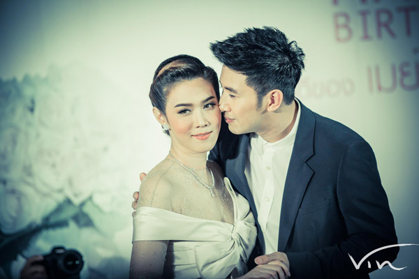 งานแต่งเมย์ เฟื่องอารมย์ หนุ่ม กรรชัย งานแต่งเมย์ เฟื่องอารมย์ หนุ่ม กรรชัย