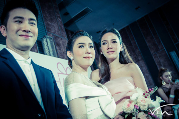 งานแต่งเมย์ เฟื่องอารมย์ หนุ่ม กรรชัย งานแต่งเมย์ เฟื่องอารมย์ หนุ่ม กรรชัย