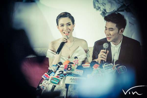 งานแต่งเมย์ เฟื่องอารมย์ หนุ่ม กรรชัย งานแต่งเมย์ เฟื่องอารมย์ หนุ่ม กรรชัย