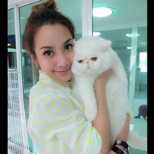 จั๊กจั่น อคัมย์สิริ จั๊กจั่น อคัมย์สิริ