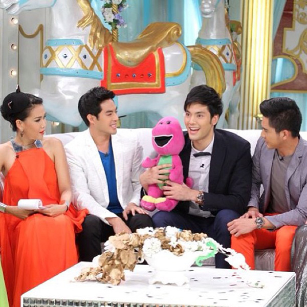 บอม ธนิน บอม ธนิน