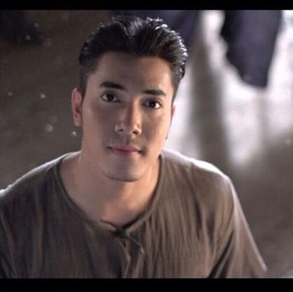 ไม้ วฤษฎิ์ ศิริสันธนะ ไม้ วฤษฎิ์ ศิริสันธนะ