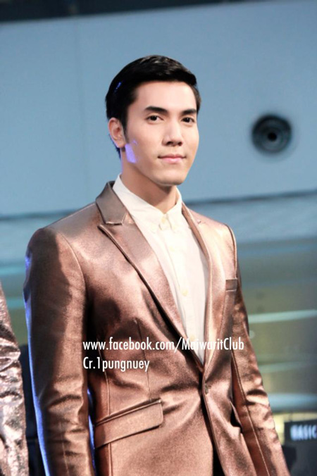 ไม้ วฤษฎิ์ ศิริสันธนะ ไม้ วฤษฎิ์ ศิริสันธนะ