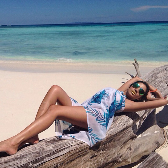 ใบเตย อาร์สยาม ในชุดว่ายน้ำ ใบเตย อาร์สยาม ในชุดว่ายน้ำ