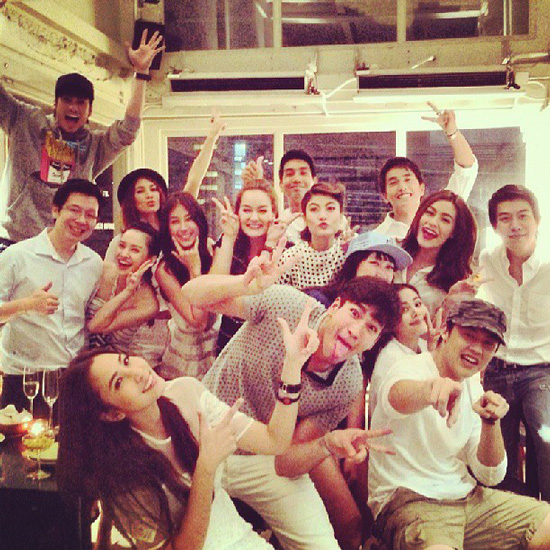 ปาร์ตี้ส่วนตัวของแก๊งไร่สายลม พร้อม เบิร์ธเดย์ มาร์กี้ ราศรี ปาร์ตี้ส่วนตัวของแก๊งไร่สายลม พร้อม เบิร์ธเดย์ มาร์กี้ ราศรี