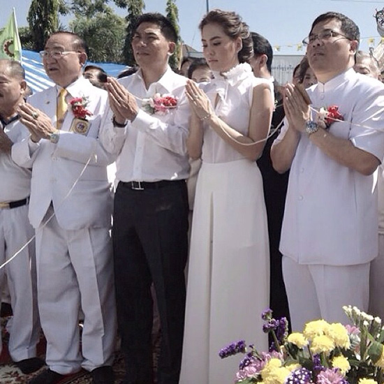 เจนี่ เอ๋ ชนม์สวัสดิ์ เจนี่ เอ๋ ชนม์สวัสดิ์