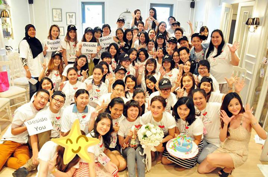 เจนี่ เอ๋ ร่วมงานมีทติ้งแฟนคลับ เจอเซอร์ไพรส์วันเกิดล่วงหน้า เจนี่ เอ๋ ร่วมงานมีทติ้งแฟนคลับ เจอเซอร์ไพรส์วันเกิดล่วงหน้า