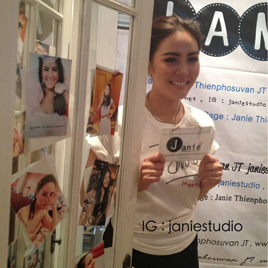 เจนี่ เอ๋ ร่วมงานมีทติ้งแฟนคลับ เจอเซอร์ไพรส์วันเกิดล่วงหน้า เจนี่ เอ๋ ร่วมงานมีทติ้งแฟนคลับ เจอเซอร์ไพรส์วันเกิดล่วงหน้า