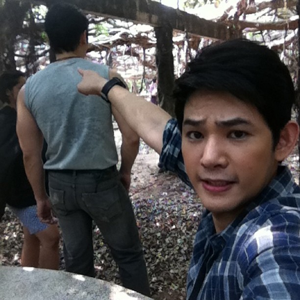 ยีนส์ ธนธร ศวัสกร ยีนส์ ธนธร ศวัสกร