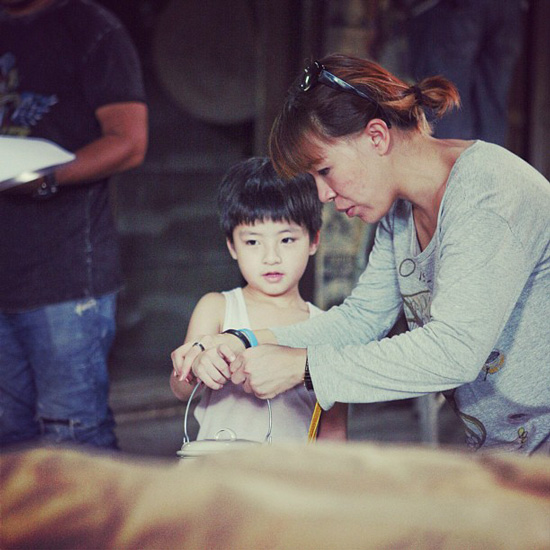 ภาพสวย ๆ จากเบื้องหลัง ทองเนื้อเก้า ผ่านมุมกล้อง อู๋ ธนากร ภาพสวย ๆ จากเบื้องหลัง ทองเนื้อเก้า ผ่านมุมกล้อง อู๋ ธนากร