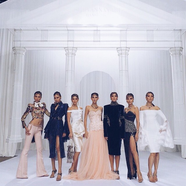 ดาราร่วมงานแฟชั่นโชว์ พระองค์เจ้าสิริวัณวลี คับคั่ง ดาราร่วมงานแฟชั่นโชว์ พระองค์เจ้าสิริวัณวลี คับคั่ง