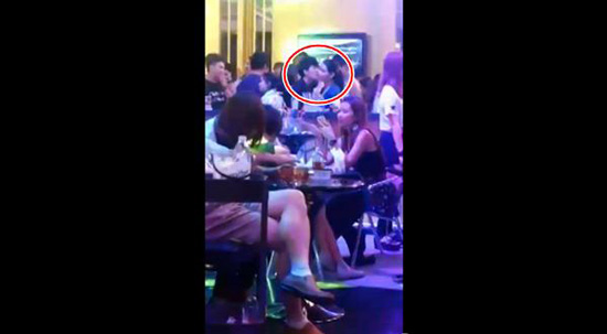 โม อมีนา ภาพหลุด จูบปากสาวทอม โม อมีนา ภาพหลุด จูบปากสาวทอม