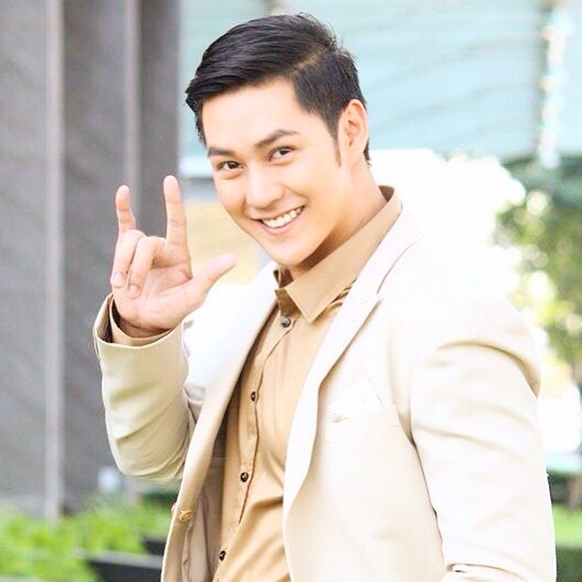 แอมป์ ปฏิญญา แอมป์ ปฏิญญา