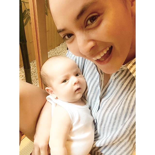 พอลล่า กลับไทย แก๊งนางฟ้า แห่เยี่ยม น้องไลลา น้องลูก้า พอลล่า กลับไทย แก๊งนางฟ้า แห่เยี่ยม น้องไลลา น้องลูก้า