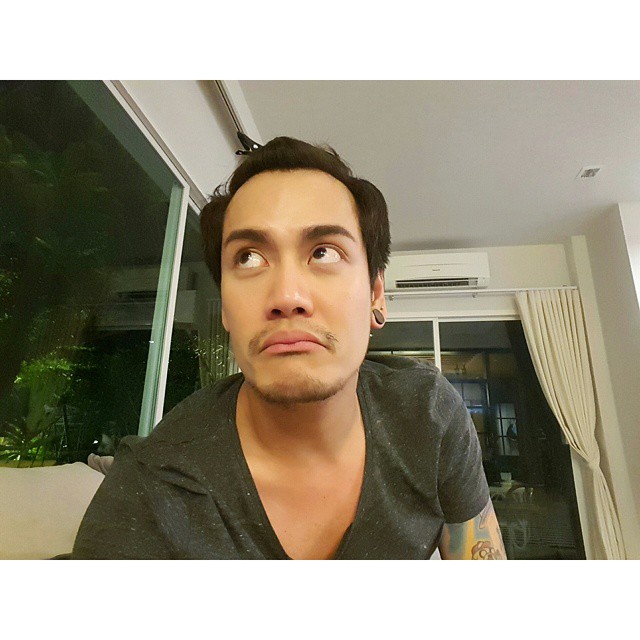 อ๊อฟ ปองศักดิ์ ดาราสาวไร้มารยาท อ๊อฟ ปองศักดิ์ ดาราสาวไร้มารยาท