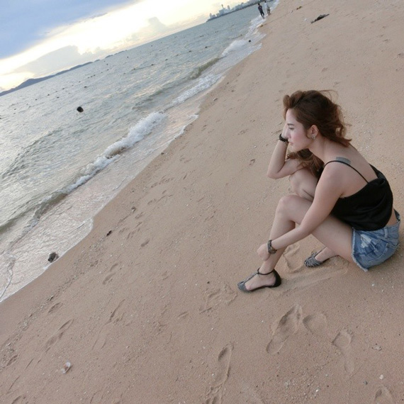 อุ้ม ลักขณา อุ้ม ลักขณา