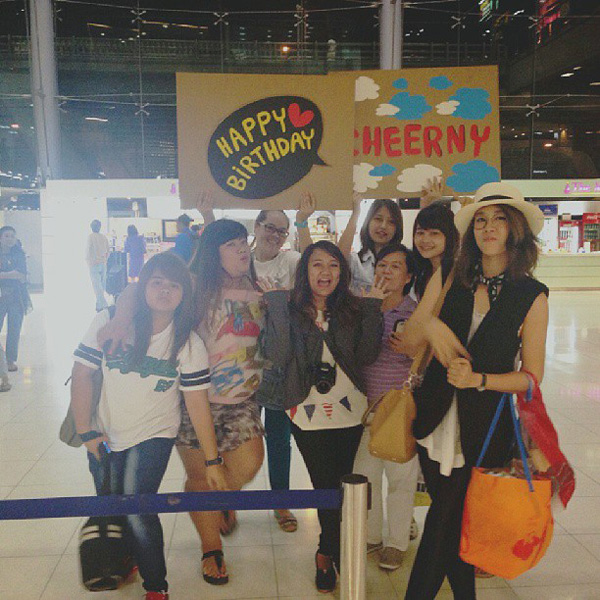 เชียร์ ฑิฆัมพร เชียร์ ฑิฆัมพร