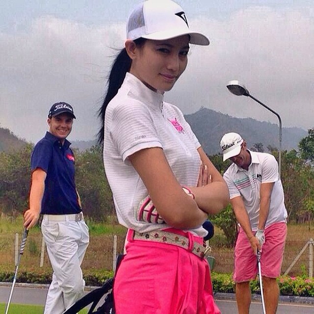 ชาม ไอยวริญท์ คนดังนั่งเคลียร์ ชาม ไอยวริญท์ คนดังนั่งเคลียร์