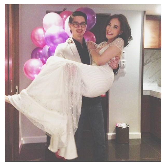 พลอย จอห์น พลอย จอห์น