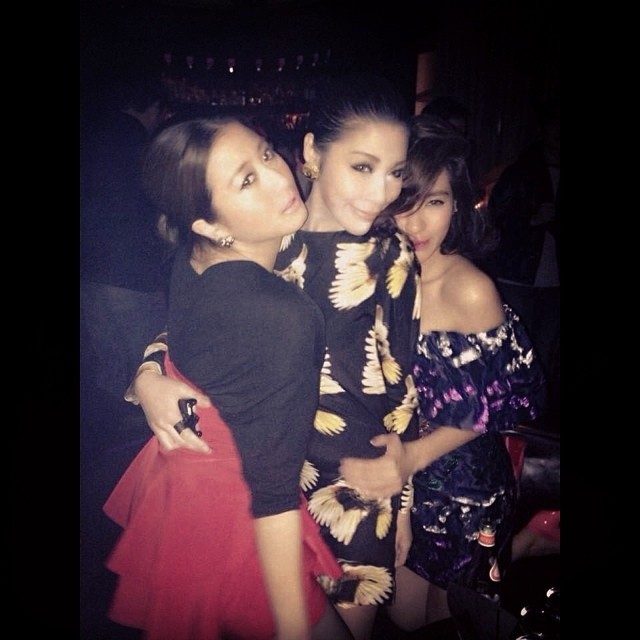 พลอย เฌอมาลย์ - จอห์น - แก๊งแมวสีสวาท พลอย เฌอมาลย์ - จอห์น - แก๊งแมวสีสวาท