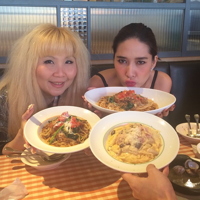 พลอย เฌอมาลย์ ควง จอห์น เที่ยวประเทศญี่ปุ่น พลอย เฌอมาลย์ ควง จอห์น เที่ยวประเทศญี่ปุ่น