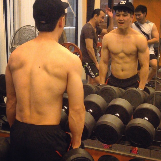 เอิร์ธ ธวัช เอิร์ธ ธวัช